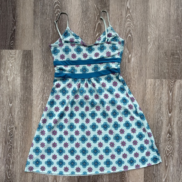 Super Cute Vintage Y2K Guess Jeans Mini Floral Summer Dress Brand: Guess Jeans - Picture 2 of 5